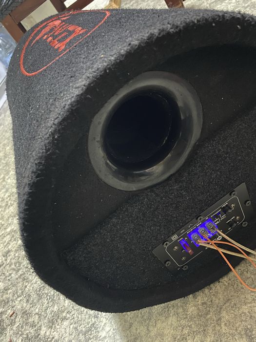 сабвуфер отличный