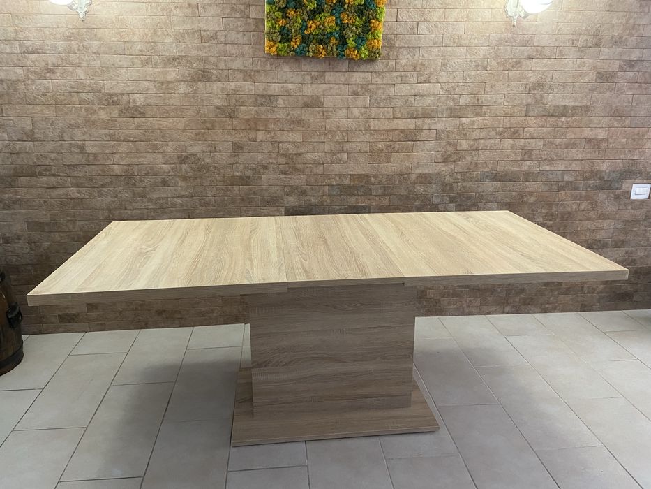 Vând masă de bucătărie