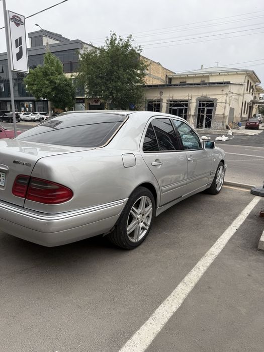 Mercedes Benz W210. Avtomat. Propan.  1996 yil.