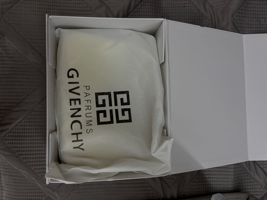 сумочка givenchy