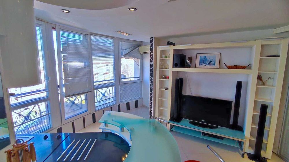 Продава се Двустаен апартамент в к.к. Слънчев бряг - 70 кв.м за 999 €/кв.м - Снимка #5