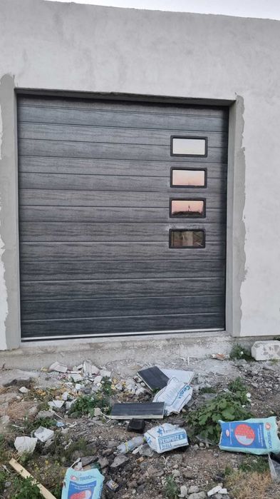 uși de garaj industriale