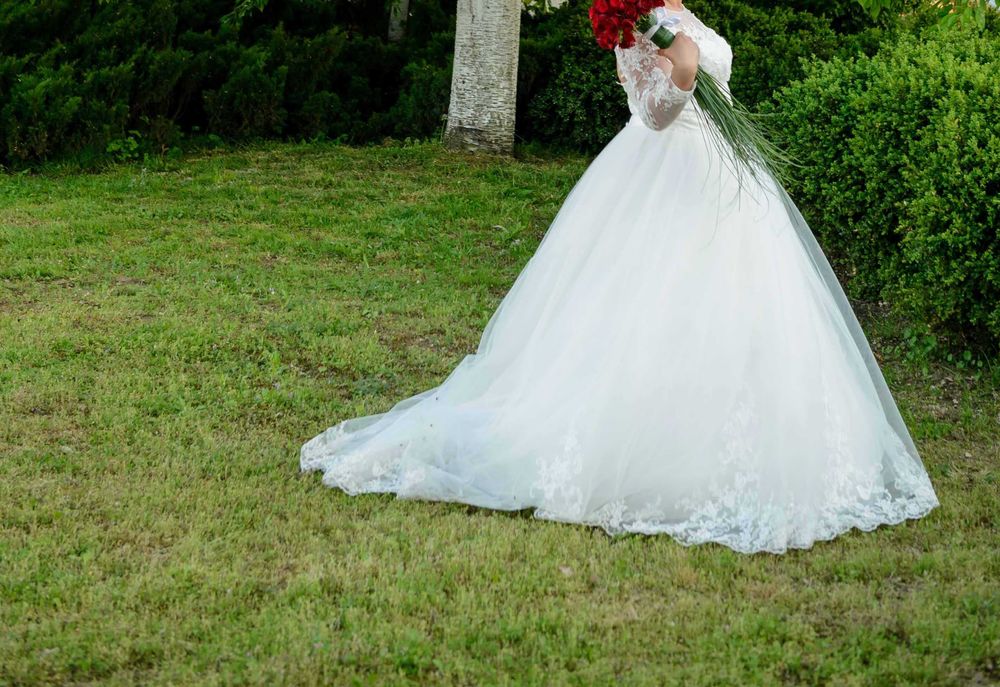 Vand rochie de mireasa