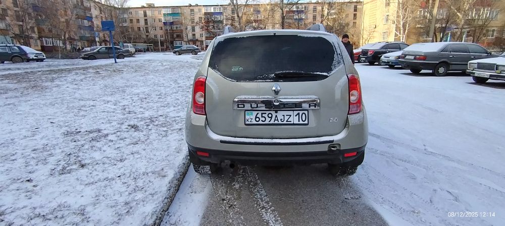 Продам рено дастер