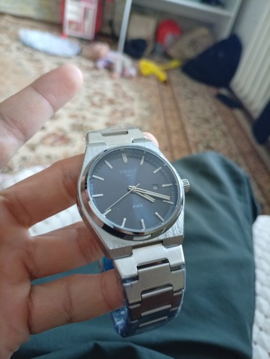Продам кварцевые часы Tissot PRX
