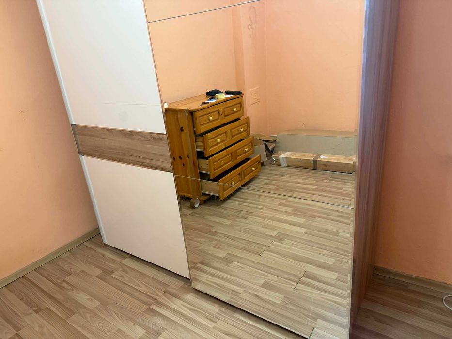 Продавам Гардероб и шкаф