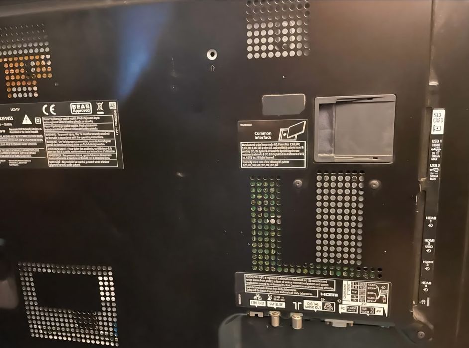 Panasonic VIERA Smart TV 42" Full HD LCD mod: TX-L42EW5S