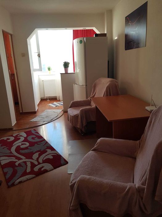 Garsoniera in zona Spitalului Judetean, proprietar