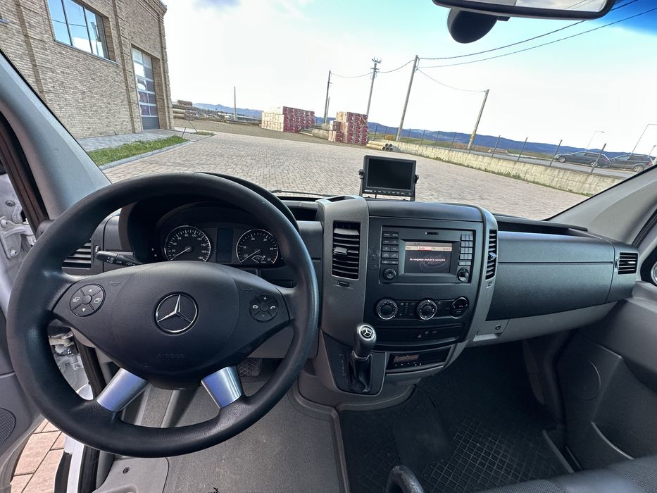 Mercedes-Benz Sprinter 319