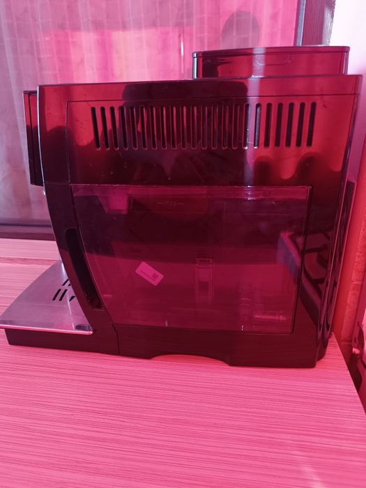 Expresor DeLonghi ECAM 23.260.B

Expresorul se prezintă în stare foart