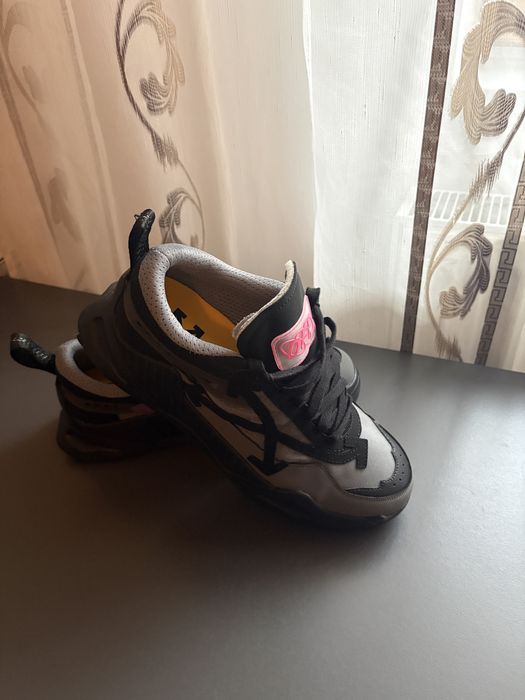Off-White Odsy 1000