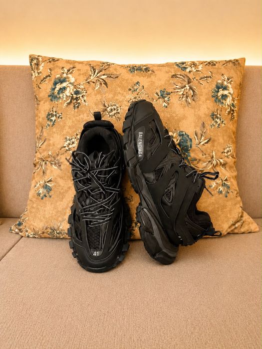 Balenciaga Track Black Edition
