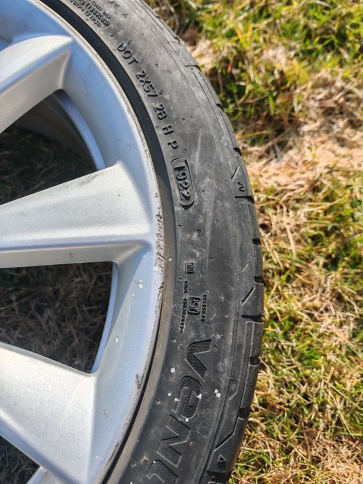 Set roti 19 inch tesla model 3