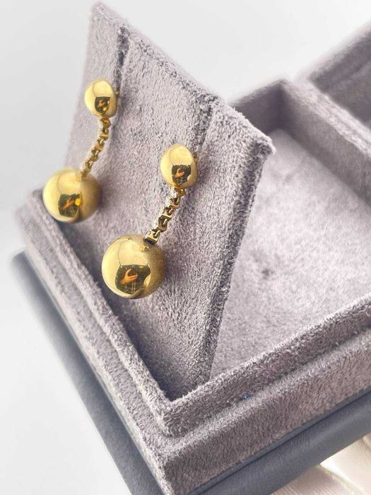 Серьги золотые с бриллиантами