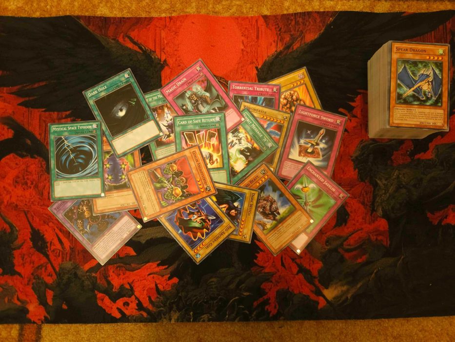 yugioh карти оригинални 150 бр.