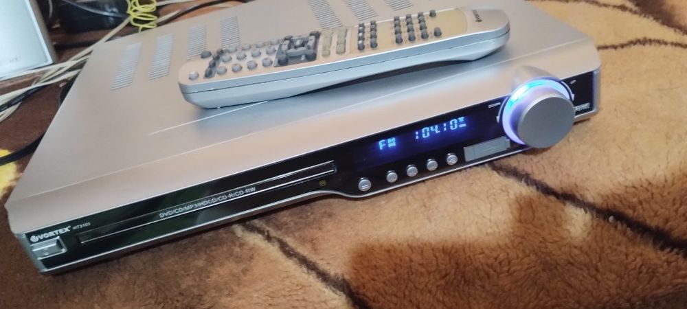 Boxe 5.1  cu radio  dvd  impecabil