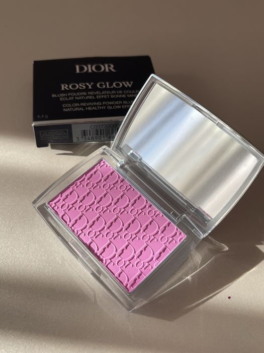 Чисто нов руж - пудра DIOR Rosy Glow