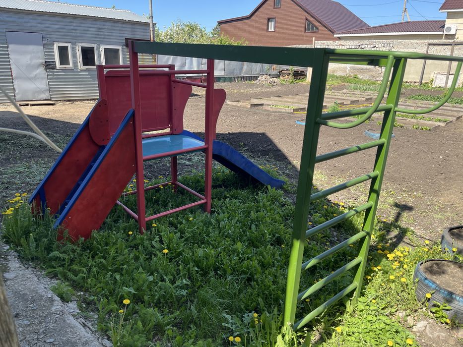 Продам детскую горку. Самовывоз.