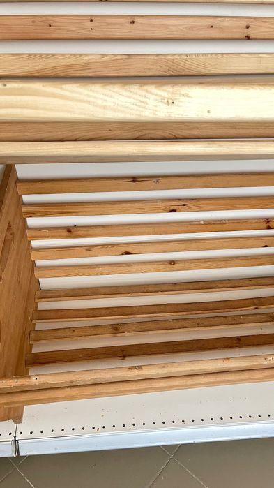 Продам хлебный стеллаж