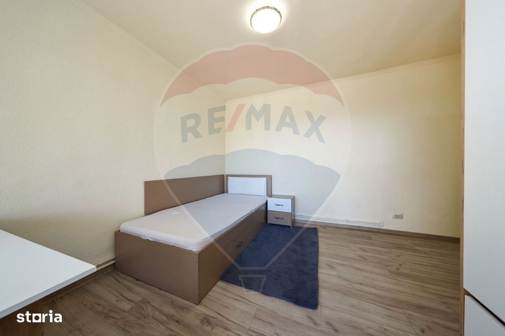 Apartament cu 4 camere de închiriat în zona Centrul Civic
