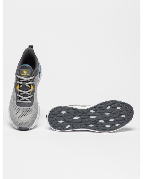 Продавам Мрежести спортни обувки Lumberjack