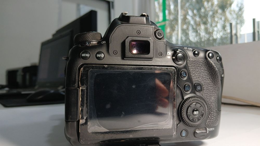 Canon 6d mark 2 komplek