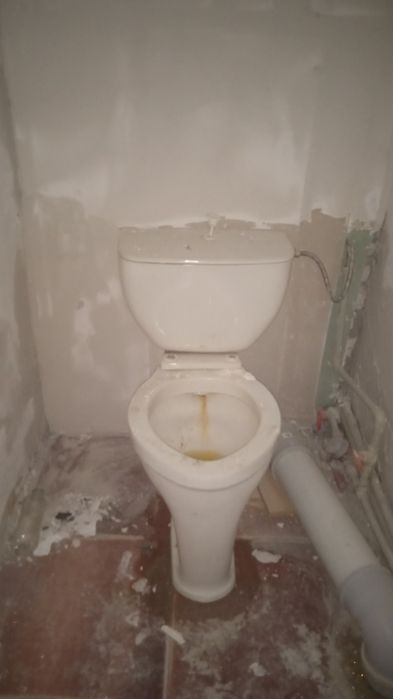 БУ Унитаз сатылады