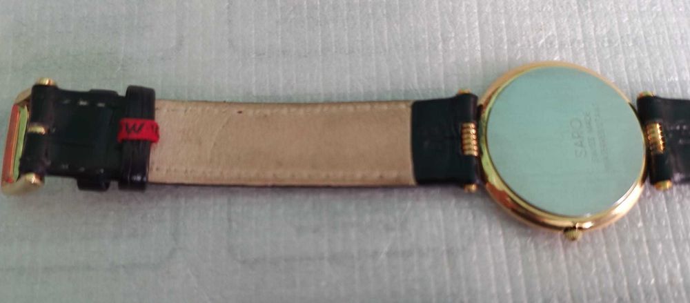 Vand ceas de dama Saro Wave