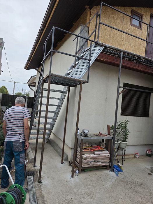 Scari metalice zincate facem la comanda ne deplasam in toată România 388