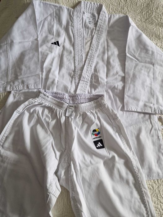 Kimono karate Adidas Club K220