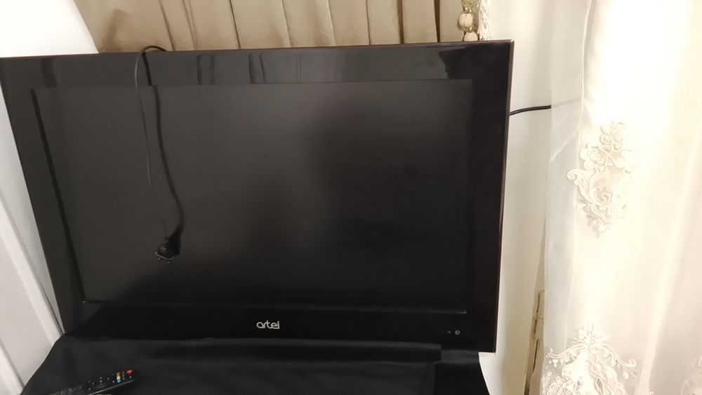 Televizor Artel 32 talı arzonga sotiladi