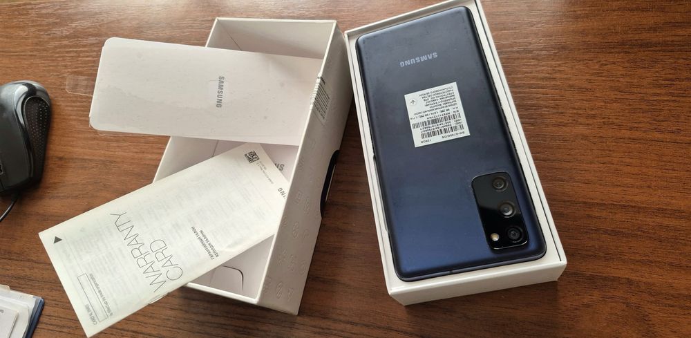 Samsung S 20 FE.