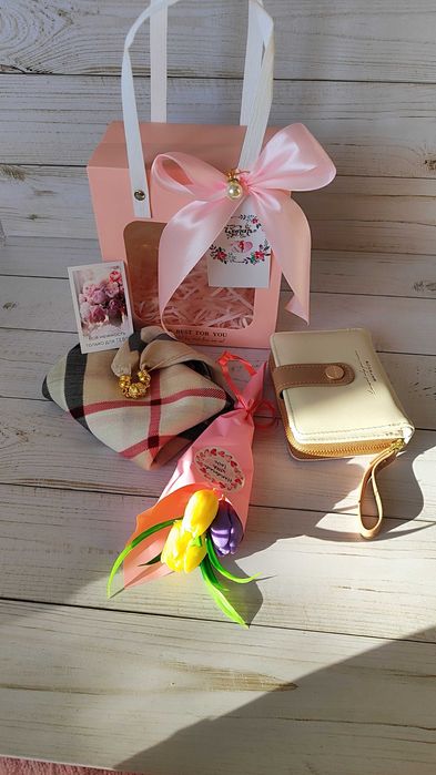 Подарочные наборы, подарки