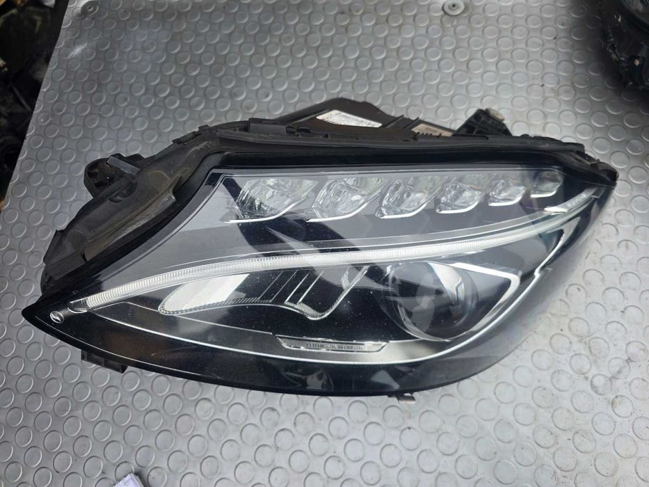 Ляв LED фар за Mercedes C - Class W205