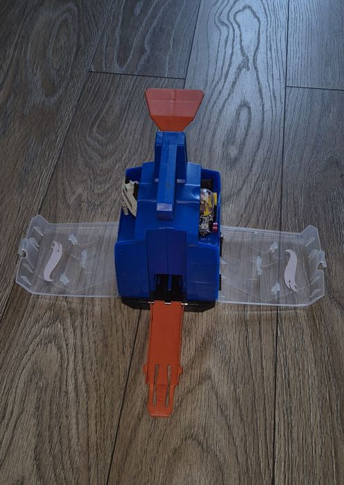 Hot wheels launcher case