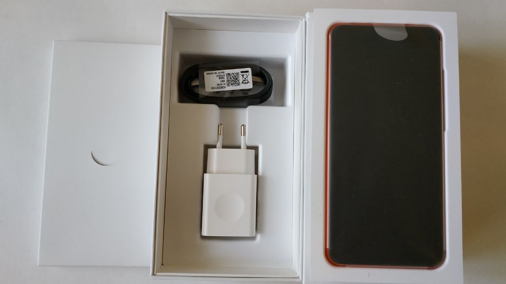 Lenovo Z5s - 6/64Gb, SD710