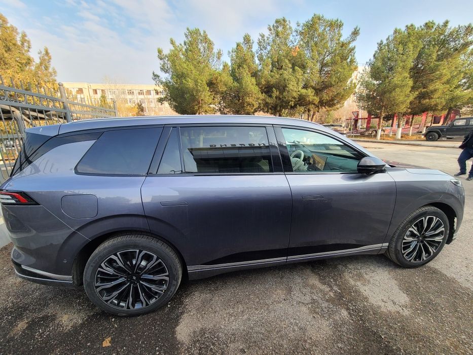 Dongfeng 008 Hybrid — Gibrid SUV (Krossover)