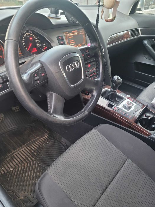 Vând Audi A6.