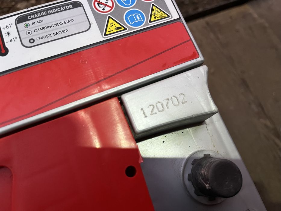 Аккумулятор Mutlu - 100 Ah.