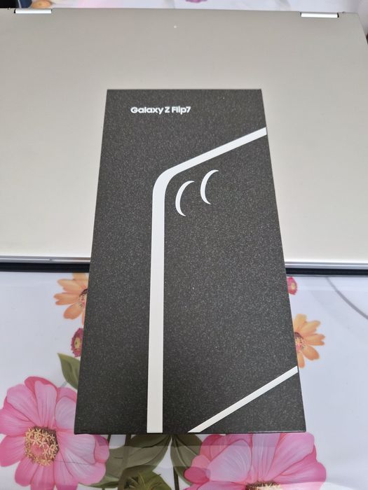 Samsung Galaxy Z Flip 7