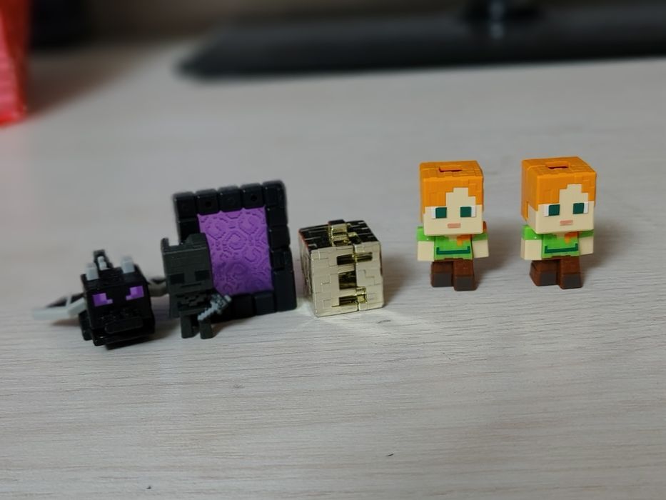 kinder joy Minecraft