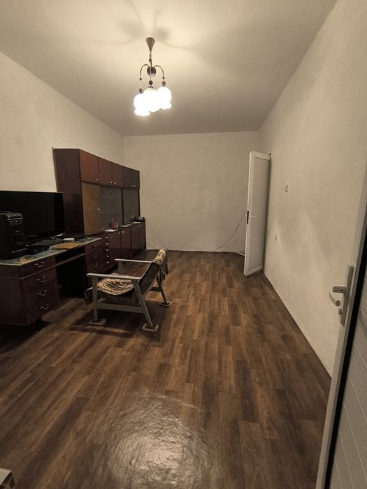 2 х ком квартиру. 4/9 не торец площадь 70 м2.  Сергели Дустлик 2.