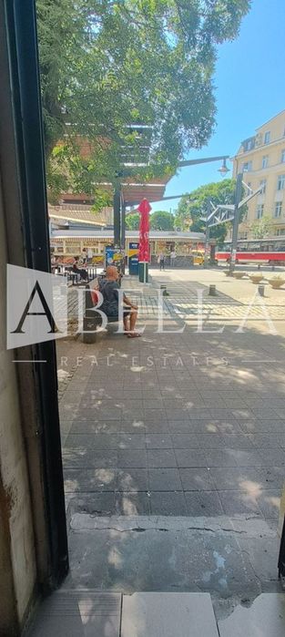 Дава се под наем Магазин в София, Център - 60 кв.м за 650 € - Снимка #4