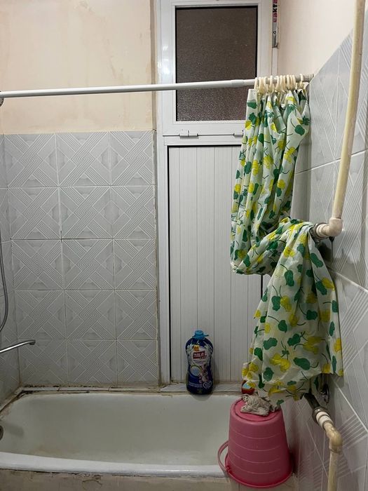 Срочно продаётся квартира Мирабадский р-н Куйлюк массив 1 3/1/4