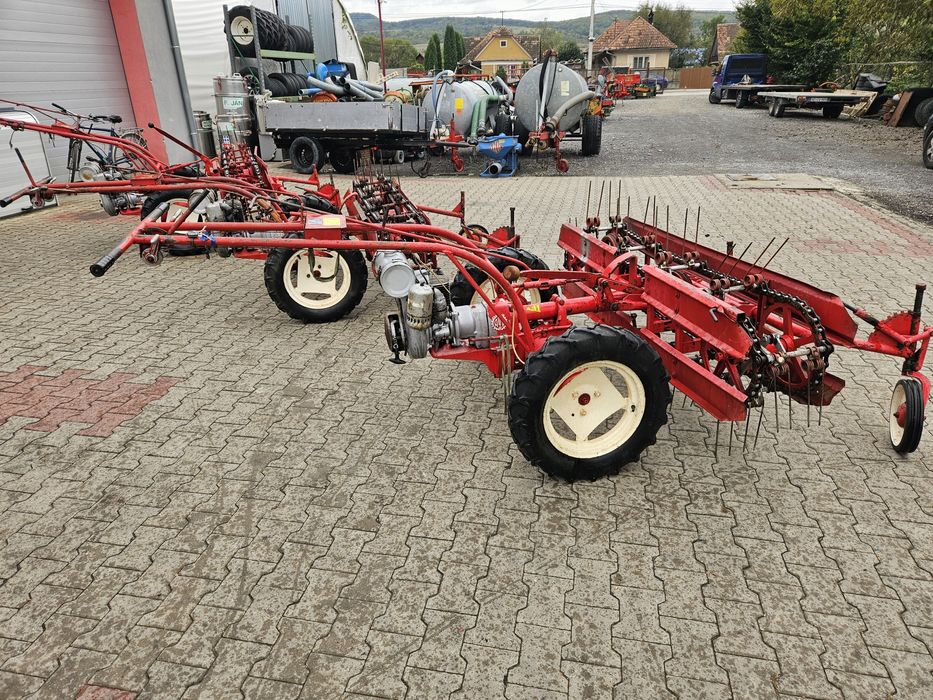 Greblă cu motor pe lanț