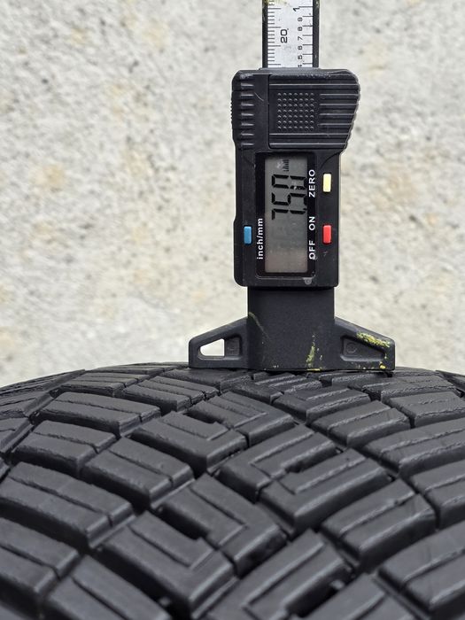 Vând patru anvelope de iarna continental 255 50 19/ 235 55 19 / 2724