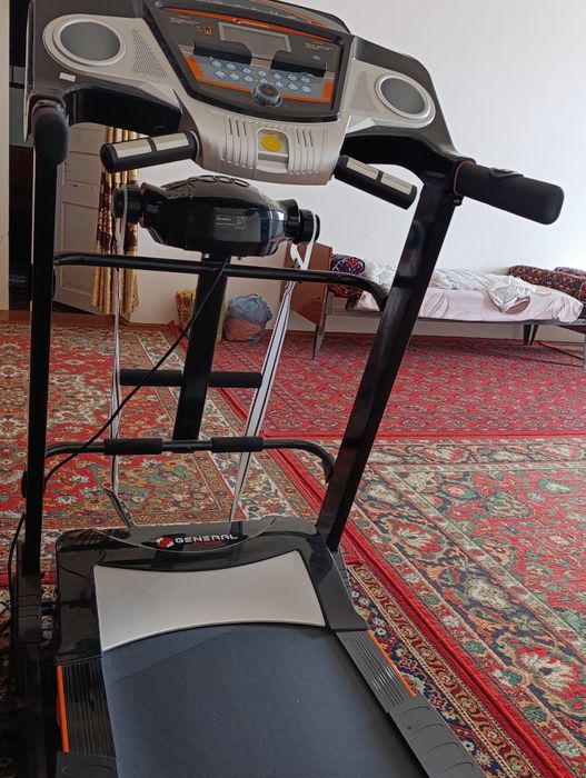 Беговая дорожка GF-4070M