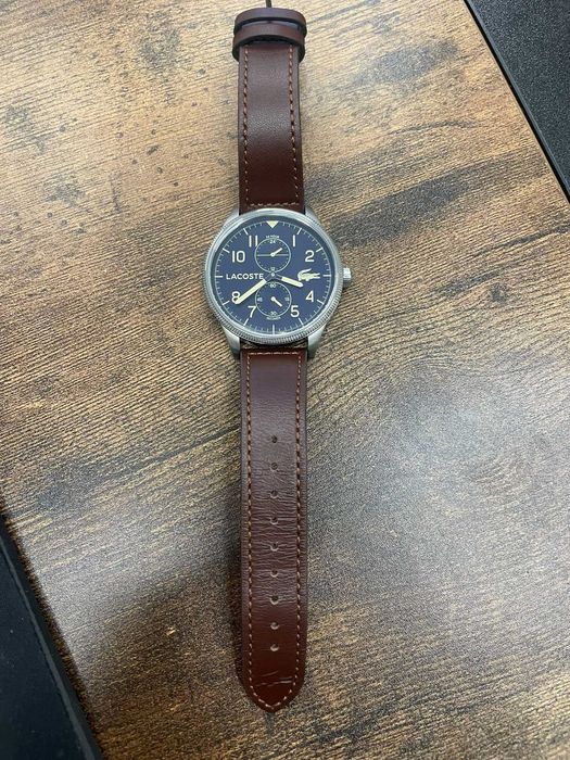 Часовник Lacoste