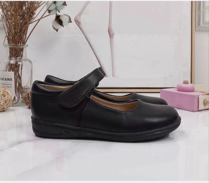 Сапоги туфли шлепки обувь для девочки