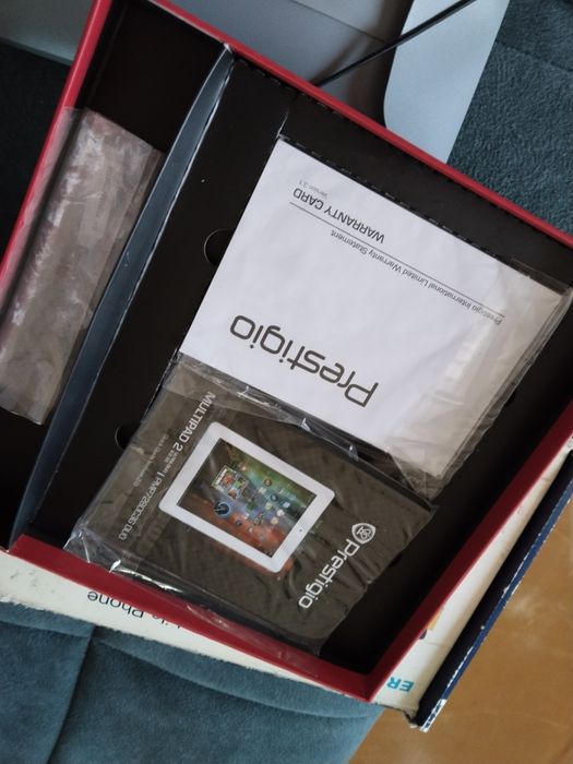 Продам планшет без зарядки!!